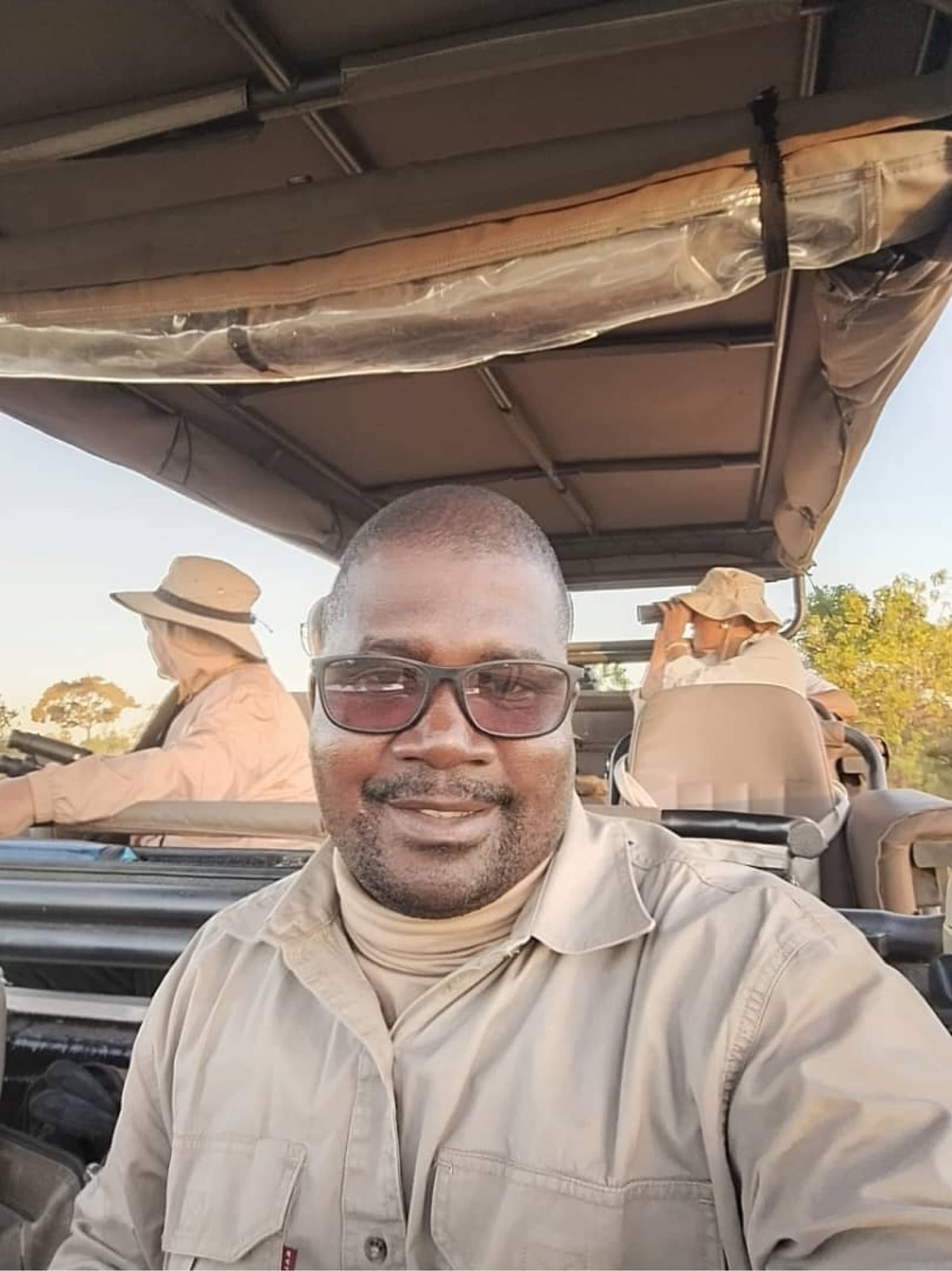 A photographic game drive safari is a specialized wildlife tour optimized for capturing images. Unlike standard game drives, these excursions focus on ideal lighting, slow-paced tracking, animal behavior, and positioning vehicles to give photographers the best angles and backgrounds. – by Peter Thogotona